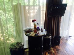 -汤山温泉房车营地 茶温泉