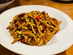 -丹江口渔村·湘味厨房(桃园店)