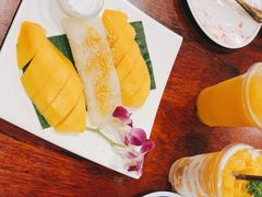 -Dang restaurant (patong phuket)