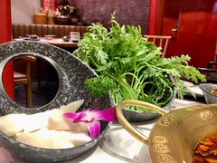 -哥老官重庆美蛙鱼头(五角场合生汇店)