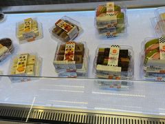 -大润发(高鑫广场店)