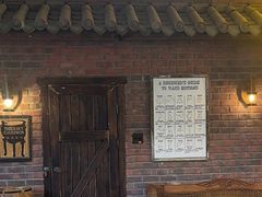-逃脱反斗城沉浸剧情密室(阳光新业中心店)