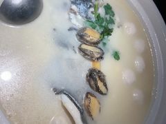 -卢大鲜鱼头捞饭(美利广场店)