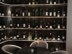 -wineapp葡萄酒餐吧(外滩金融中心店)