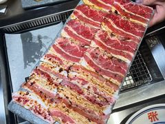 -张牌牌·东北烤肉小吃市集(金楠天街店)