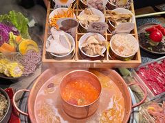 -菌自由丨野生菌火锅特色庭院餐厅(丽江古城店)