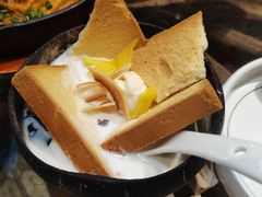 -云海肴·汽锅鸡·云南菜(天山百盛优客店)