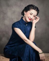 -租旗袍租礼服馆