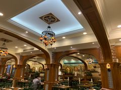 大堂-清真·玛丽亚新疆菜主题餐厅(浙江中路店)