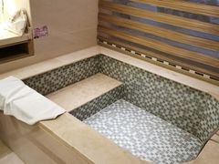 -兴芮温泉度假区