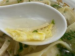 荠菜鲜肉三丝馄饨-老西白点心店