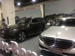 -上海跨国采购会展中心