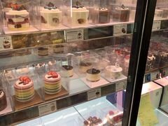 面包甜点陈列柜-巴黎贝甜(右安门店)