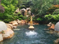 -七彩云南古滇温泉山庄