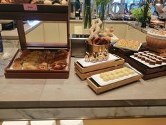 -南郊宾馆·风味自助餐厅·山东十六地市特色菜