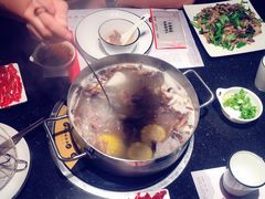 -牛事制造局牛肉火锅(莲岳路店)
