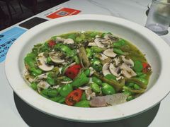 口蘑鲜豆瓣-阿露佳·舌尖上的安吉菜