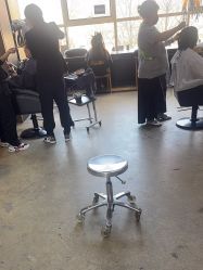-韩国李知恩形象设计