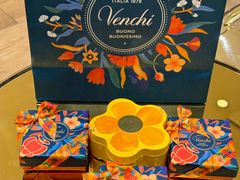 -VENCHI 闻绮(北京国贸商城店)