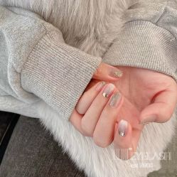 -吉吉靓甲美睫