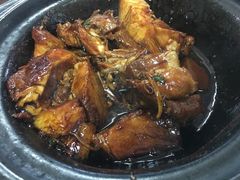 -直落玻璃（瓦煲）肉骨茶
