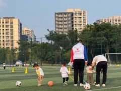 -Riverside河畔少儿足球培训(前滩店)