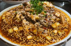Rongzhou Spicy Chicken