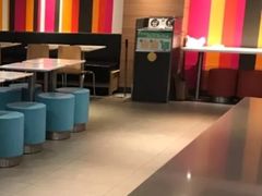 大堂-麦当劳(新达汇三林店)
