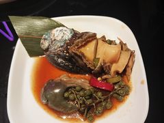 -喝丢一只鞋海鲜烧烤·海肠捞饭(北京街店)