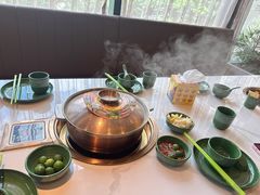 -润园四季椰子鸡火锅(卓越INTOWN店)