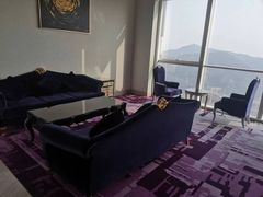 -大连星海皇冠假日酒店