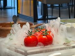 番茄脆菇沙拉-小大董·烤鸭(观景餐厅·南京西路店)