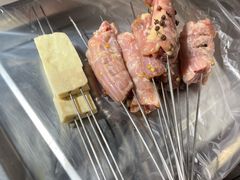 -喜悦小串丹东小黄牛海鲜烧烤大排档(民主广场店)