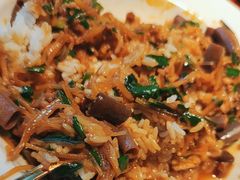 -喝丢一只鞋海鲜烧烤·海肠捞饭(东关街店)