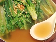 牛骨清汤浸油麦菜-港丽餐厅(高德置地店)