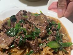 招牌湿炒牛河-潮泰牛肉火锅 · 创于1992年(车公庙店)