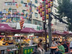 -正宁路小吃夜市