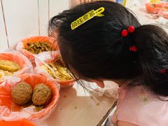 -咱家王新国把子肉(县东巷店)