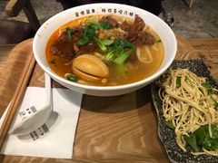 霸都牛肉肥肠面-每碗面馆(新鸿安大厦店)