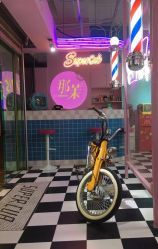 -变画·发型STUDIO