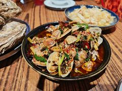 -蚝堡海鲜·威海菜·海肠捞饭·烧烤·亚洲吃蚝公司(幸福门店)