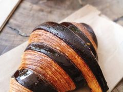 香芋可颂-Top Impression Bakery Wolli Creek