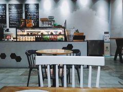 大堂-HELLO 27 意面·沙拉·帕尼尼