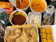 -BHC炸鸡(明洞总店)