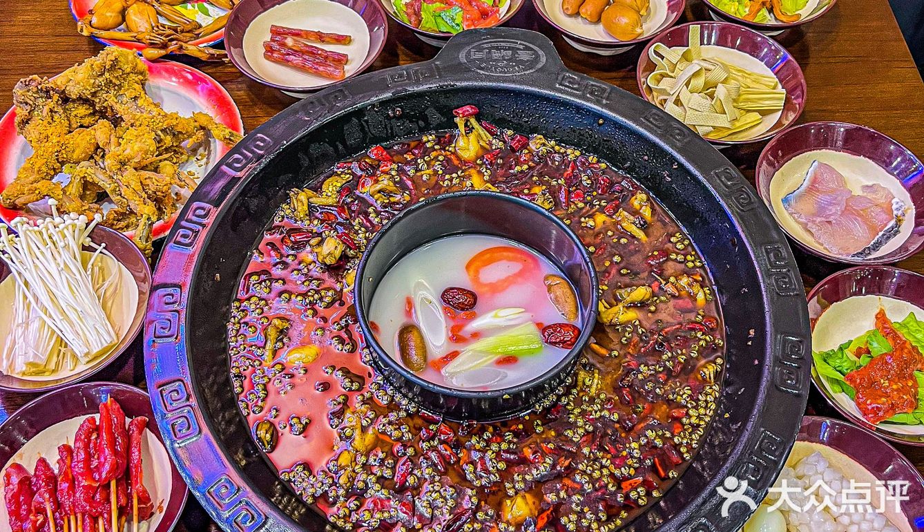 武汉首家自助美蛙鱼头💯 无限吃太爽了吧～