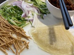 -关东小磨东北菜(上海长风大悦城店)