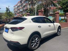 -富君租车(外滩店)