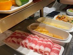 -海底捞火锅(曹安公路店)