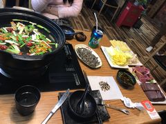 -陆记牛庄·碳锅龙虾烧烤(爱上花园店)