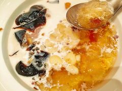 -RUXU入续糖水铺与包(卓悦中心店)